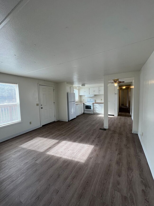 Photo - 2 bed 1.5 bath home with off-street parking