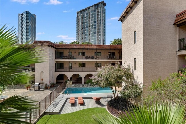 Photo - 505 W 7th St Condo Unit 114