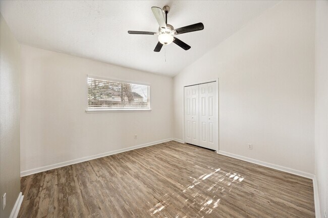 Photo - 17138 Barcelona Dr