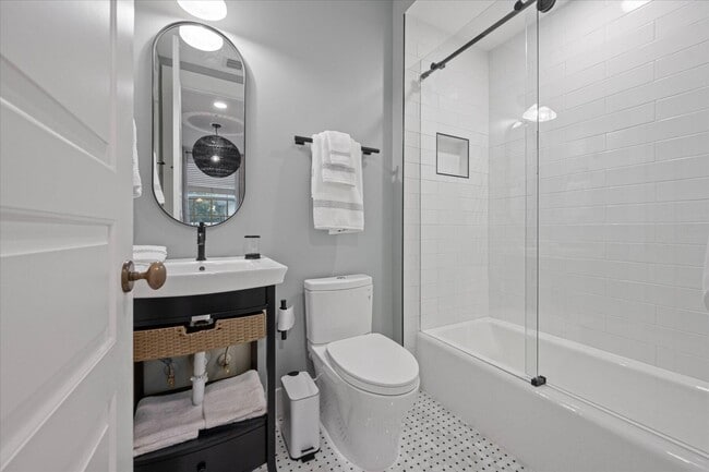 Photo - 376 W Mallory Cir