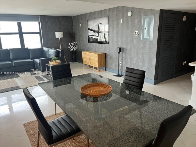 Photo - 1800 Collins Ave Unit 9D