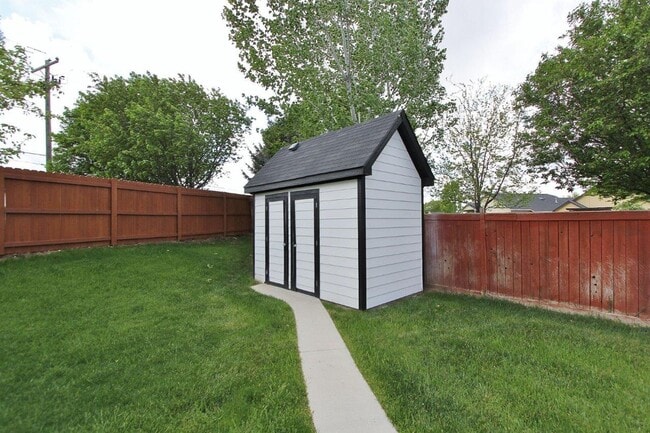 Photo - Adorable Craftsman Style Home