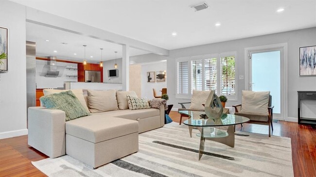 Photo - 1786 NE 21st St