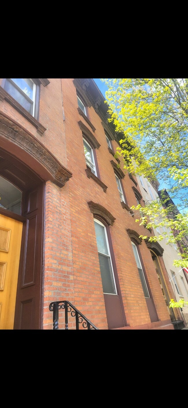 Photo - 153 1st St Unit Suite 2