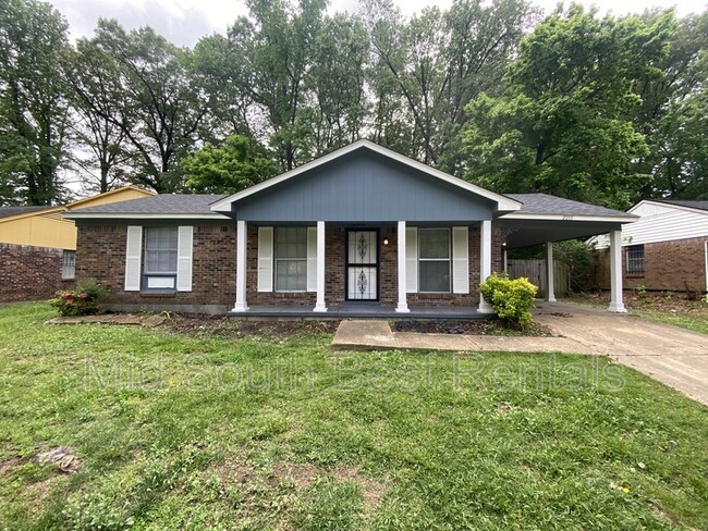Photo - 2215 Lisa Ave House