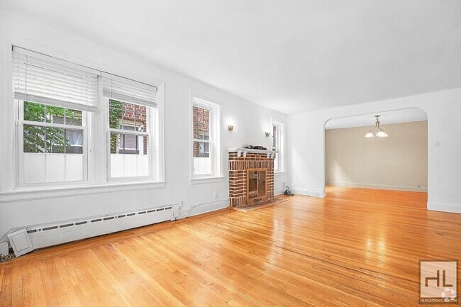 Building Photo - DARTMOUTH STREET Rental