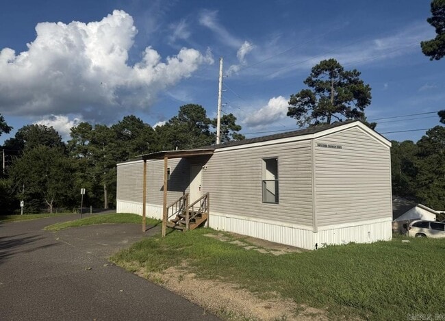 Building Photo - 100 Springwood Rd Rental