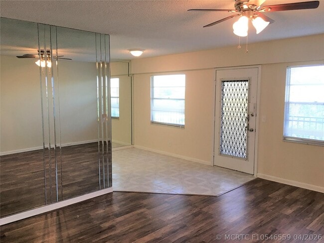 Photo - 551 SW 135th Ave Unit 405b