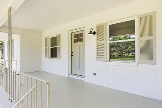 114 Alpine Dr
