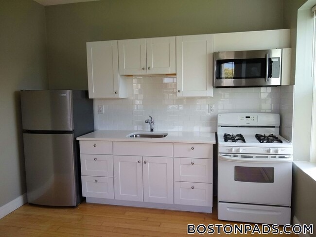 Photo - 338 Warren St Unit 2