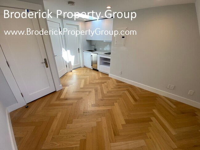 Photo - 468 Massachusetts Ave