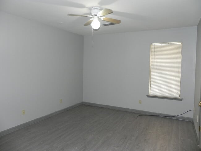 Photo - 3633 Castle Ridge Rd