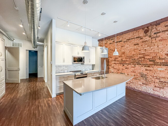 Photo - 27 Biltmore Ave Unit 201