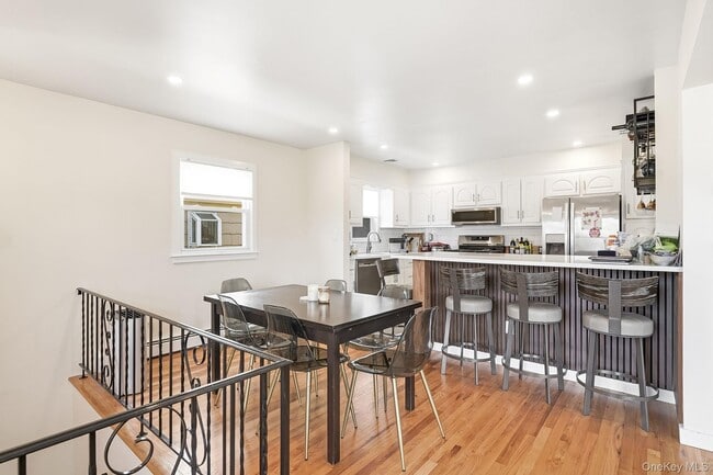 Photo - 56 Wainwright St