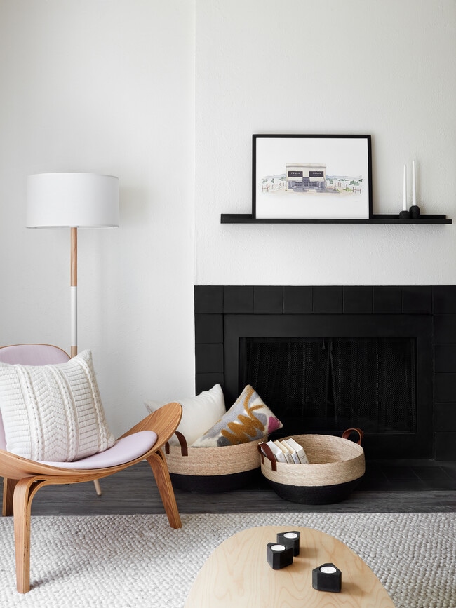 AVA Apartments For Rent in Dallas, TX