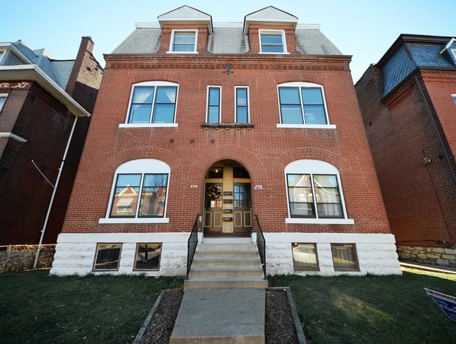 Building Photo - 2734A Armand Pl Unit 2734A