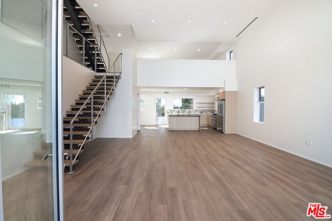 Photo - 4143 Madison Ave