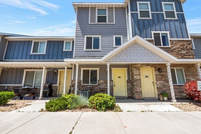 Beautiful 3 Story Vineyard Townhome - Beautiful 3 Story Vineyard Townhome