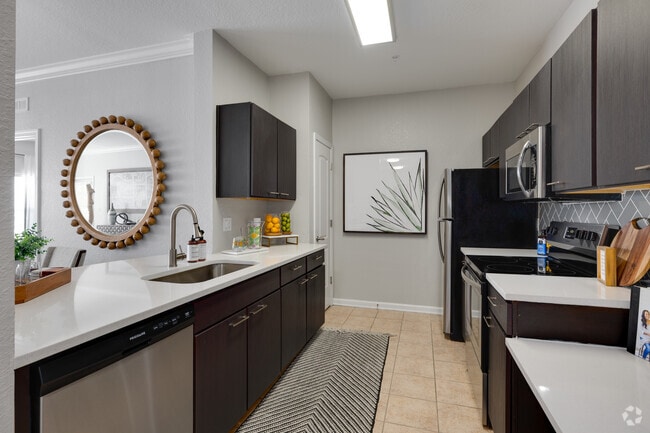 2BR, 2BA - 1,234SF - Kitchen - The Place on Millenia