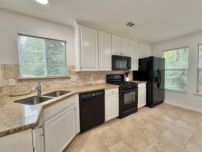 Photo - 105 S Spiral Vine Cir