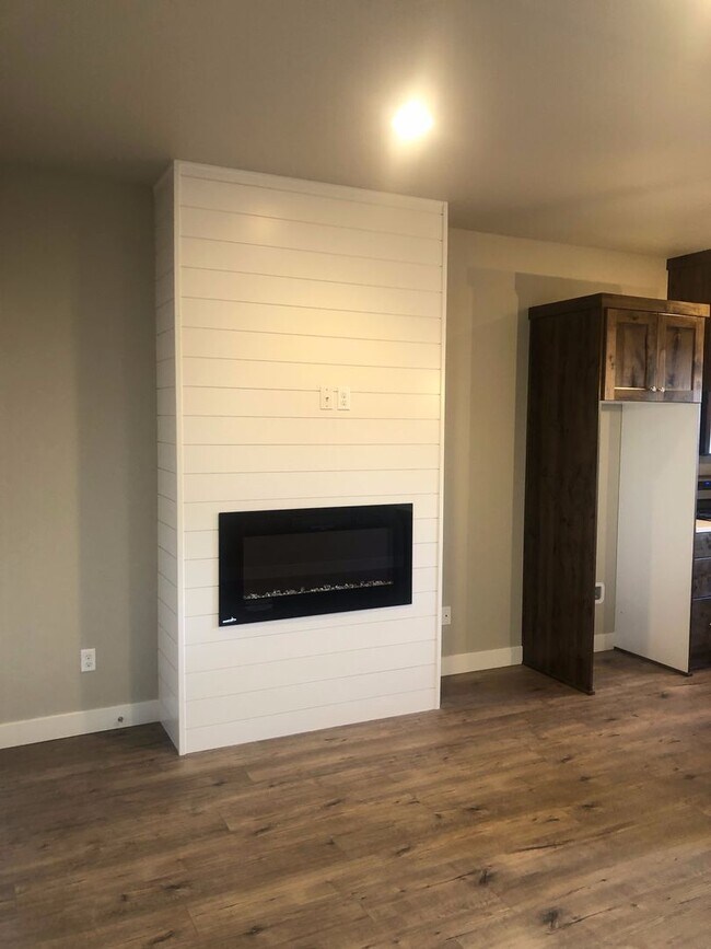 Photo - 20136 Reed Ln