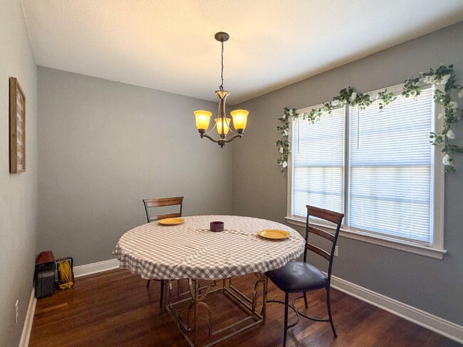 Photo - 2705 30th St