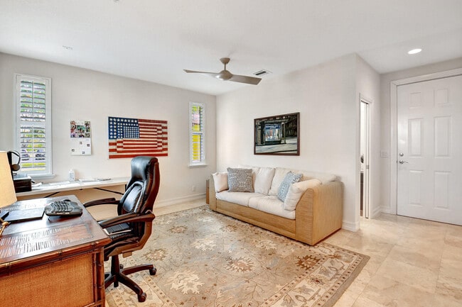 Photo - 122 SW 1st Ave