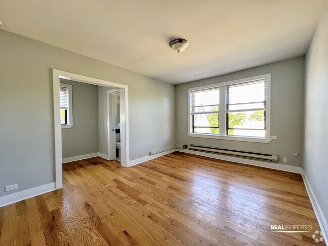 Building Photo - 4546 N Damen Ave Unit Studio Rental