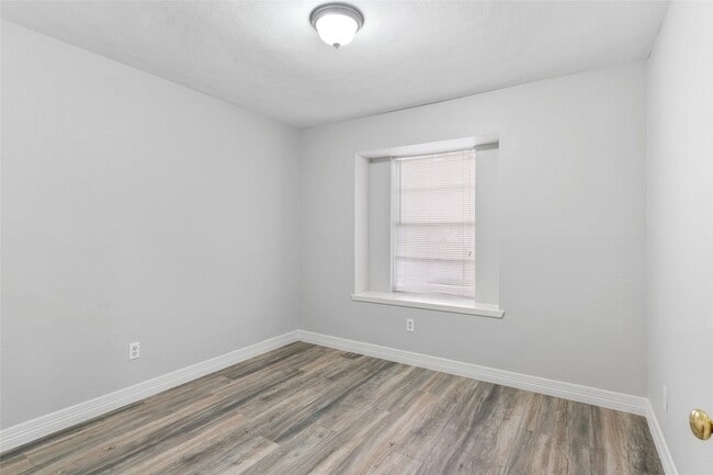 Building Photo - 8314 Poplar Ridge Ln