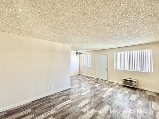 Photo - 20334 Saticoy St Unit 37