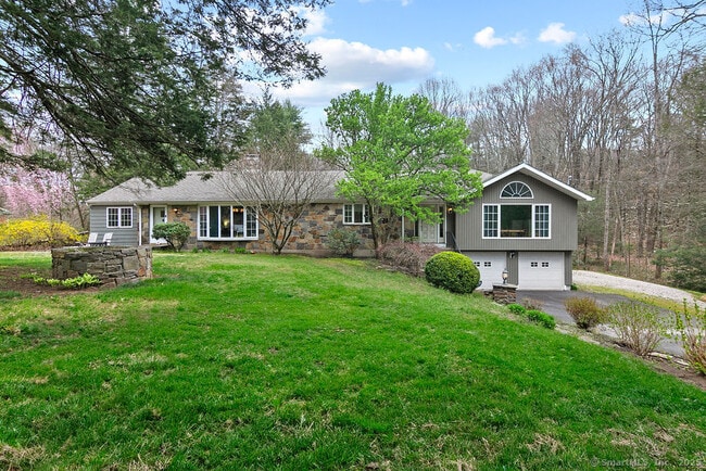 Photo - 14 Ridgewood Rd House