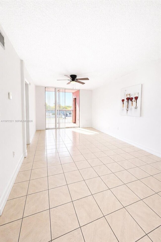 Photo - 19805 SW 114th Ave Unit 315