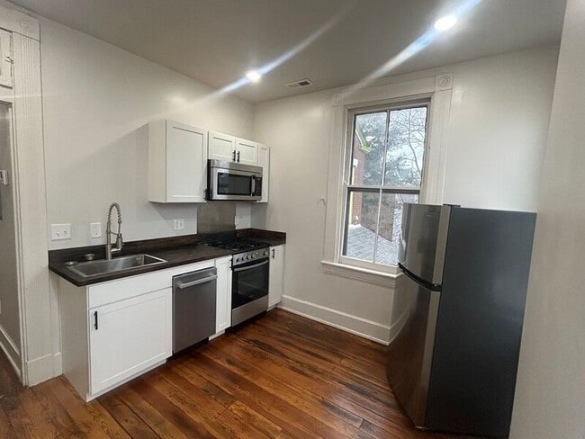 Photo - 920 Washington Ave Unit # 14