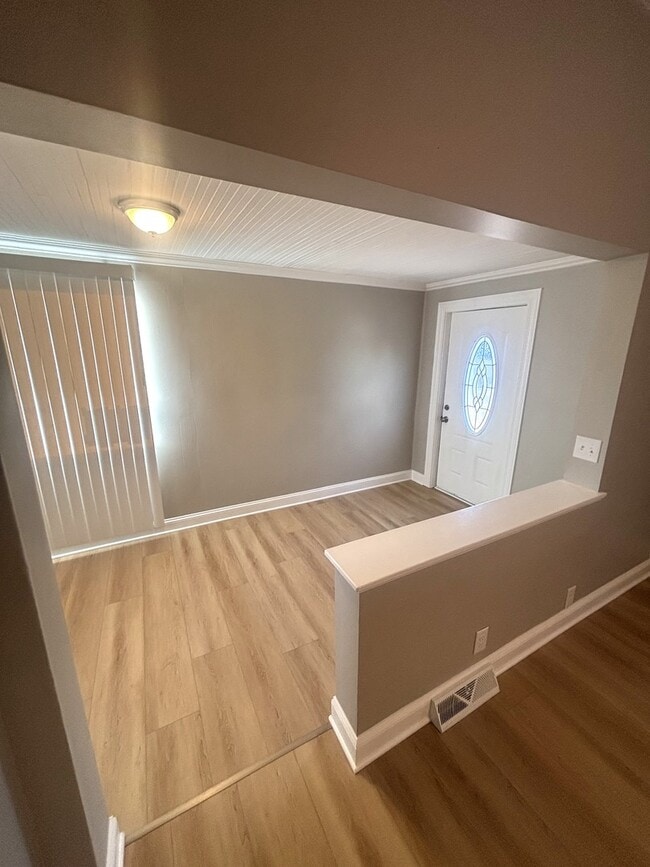 Photo - 756 Walnut Ave