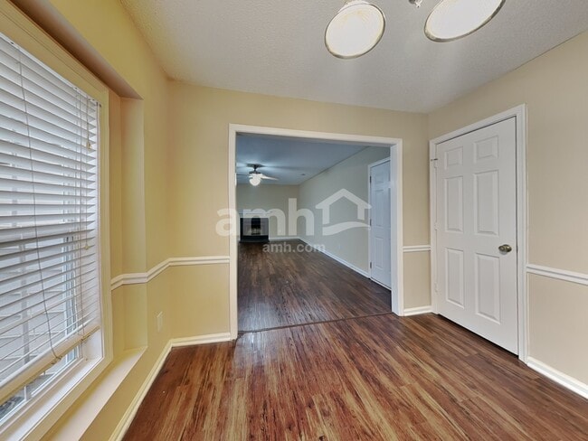 Photo - 4404 Garden Club St