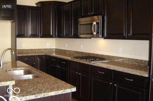 Photo - 13640 Whitten Dr N