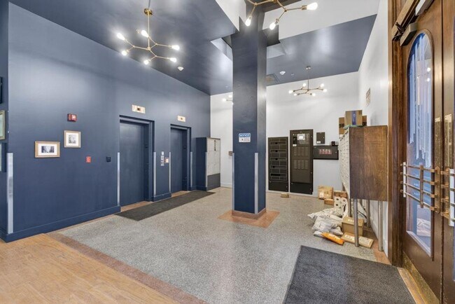 Photo - 1136 Washington Ave