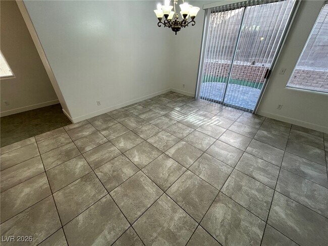 Photo - 554 Twilight Blue Ave