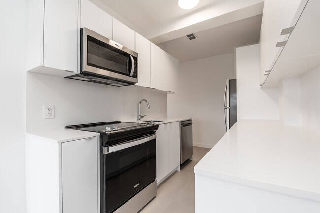 Photo - 5 Mallory Gardens Unit 801