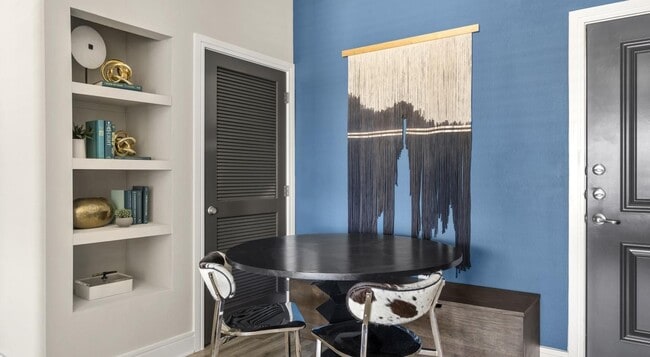 Photo - Katy Living Made Easy — 1 Bed + 8 Weeks Free! Unidad BALY