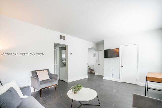 Photo - 104 Bay Dr E Unit 104