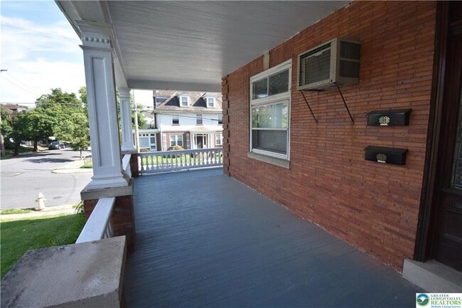 Photo - 700 Hamilton St Unidad 2