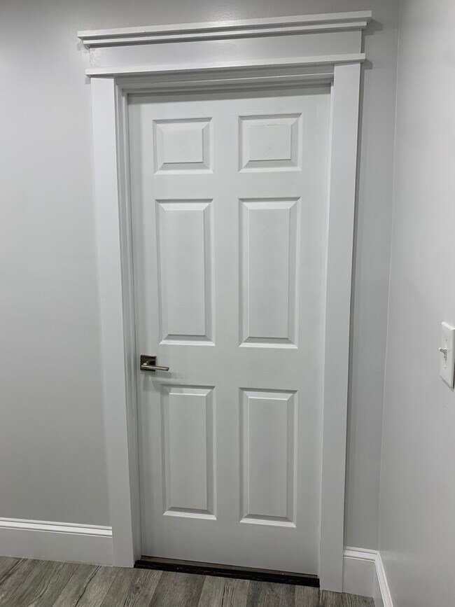 Photo - 112 Garside St Unidad 1L 1 and half BR