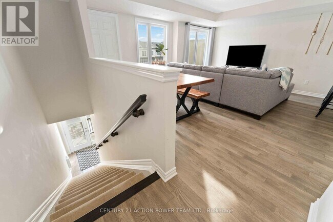 Photo - 2035 Seeley's Bay St