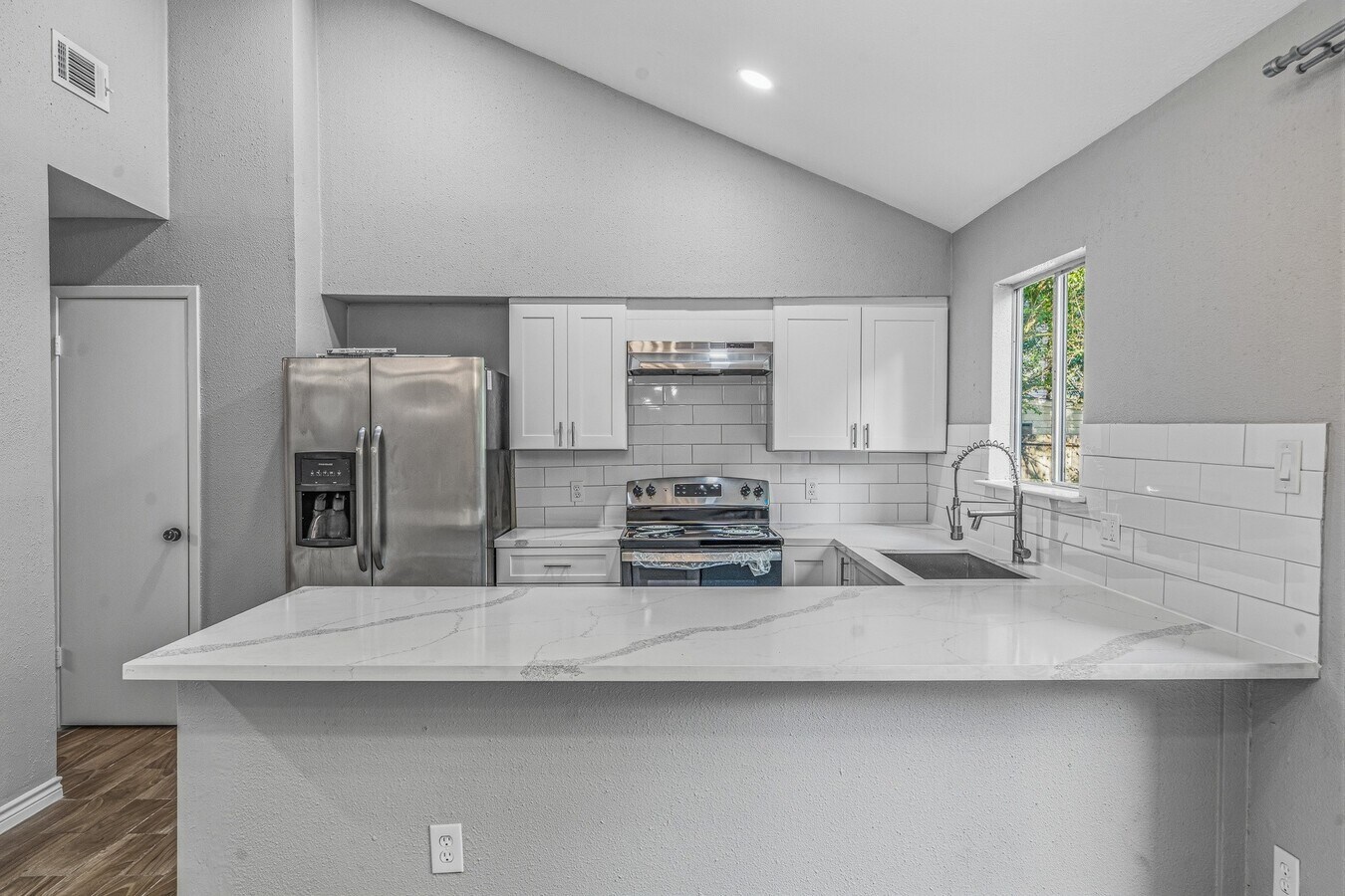 Photo - 2911 Waypark Dr