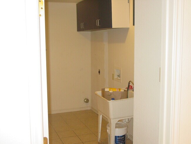 Photo - 617 Conway Dr