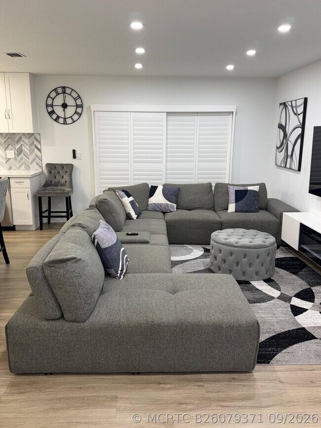 4103 NW 79th Ave