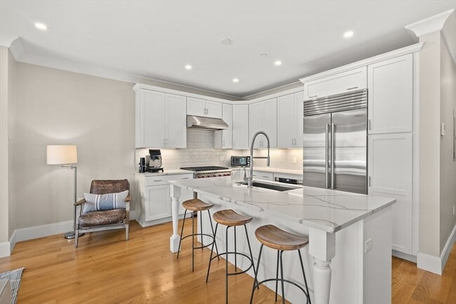 Photo - 201 W 8th St Unit 3A