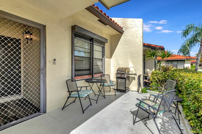 Photo - 42 Bethesda Park Cir