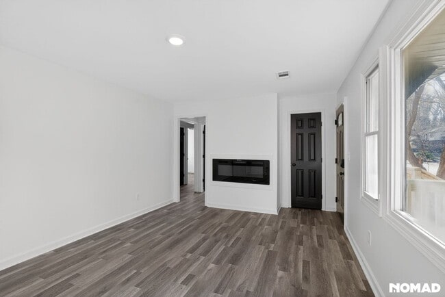 Photo - 1262 Kenilworth Dr SW